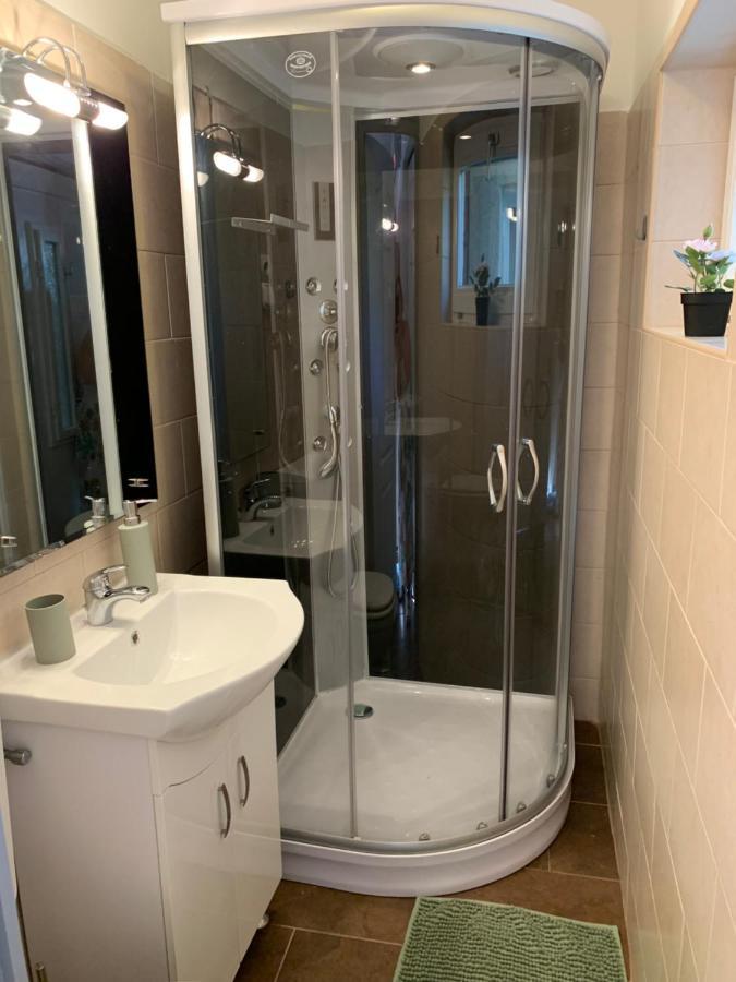 Balatonic Apartman Zamárdi Екстериор снимка